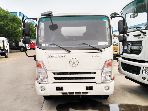 國(guó)六大運(yùn)環(huán)境監(jiān)測(cè)車(chē)
