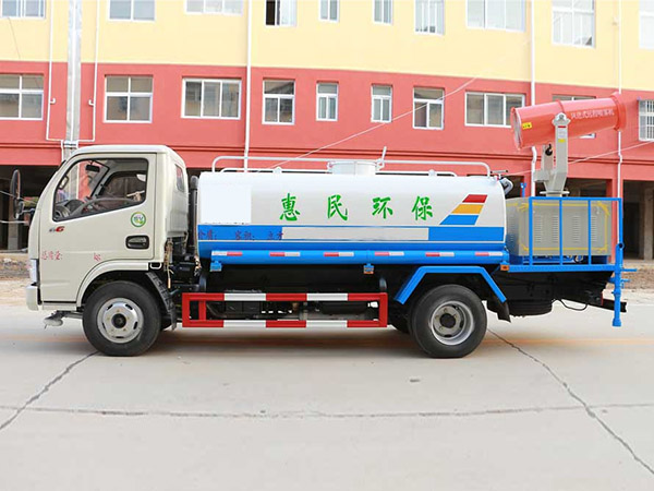 東風(fēng)多利卡噴霧車