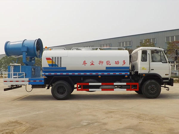 東風153打藥車