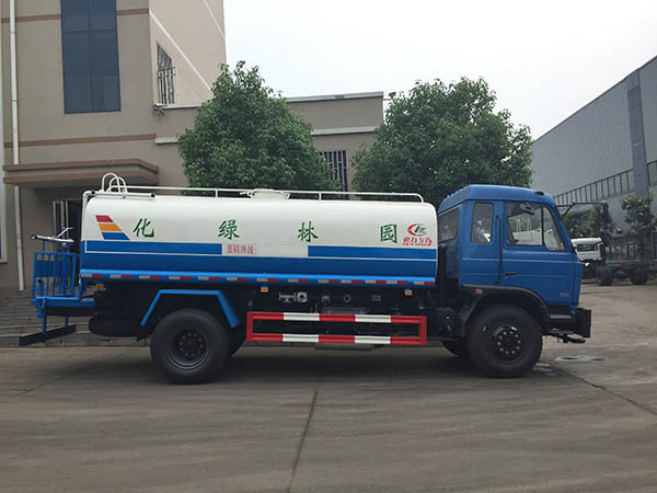 東風153灑水車12-15噸
