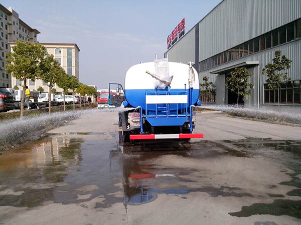 東風153灑水車12-15噸