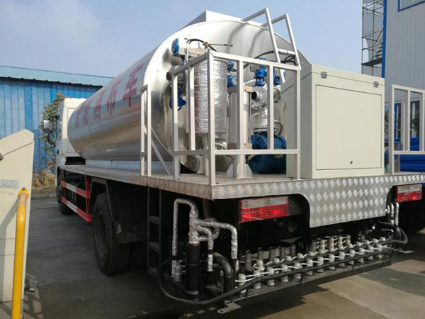 陜汽軒德10噸瀝青灑布車(chē)(智能型)