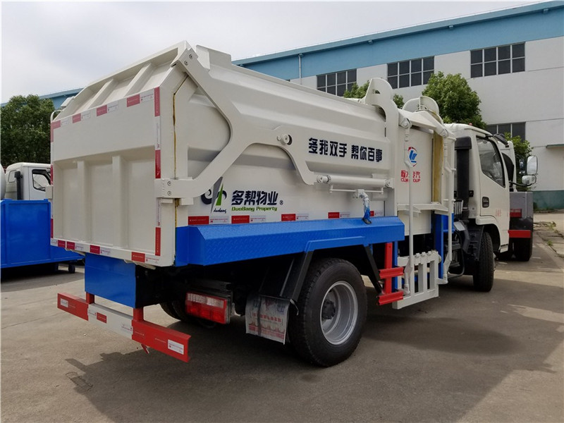 東風5方側裝壓縮垃圾車(對接壓縮垃圾車)