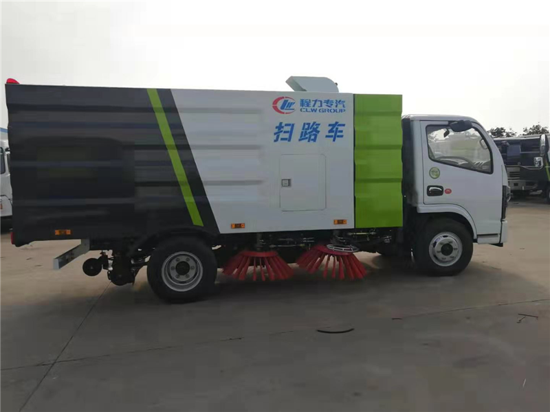 東風國六多利卡5,5方掃路車