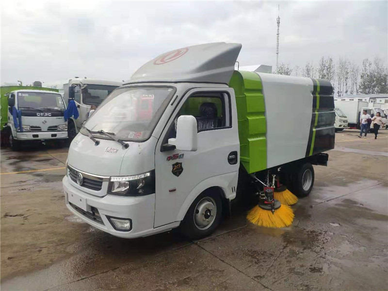 國六2.5方涂逸掃路車